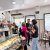 Entrega de cravos nas Instituições e Comércio Local